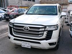تۆیۆتا لاند کروزەر